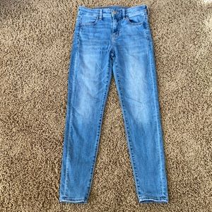 American Eagle Sz 4 short jegging